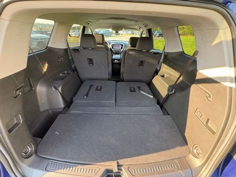 Certified 2023 GMC Acadia SLE w/ Driver Convenience Package image 38