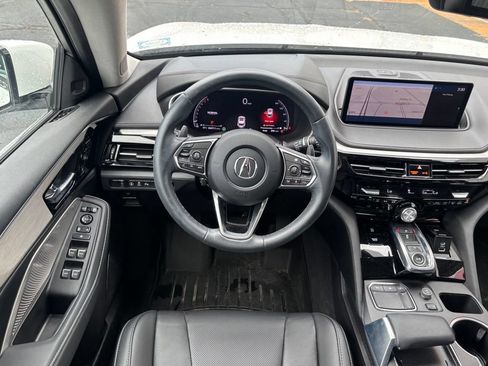 Used 2024 Acura MDX SH-AWD w/ Technology Package image 3