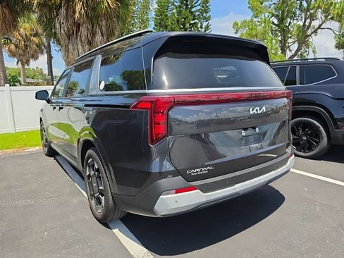 Certified 2025 Kia Carnival EX FWD image 12