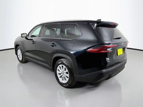 Used 2025 Toyota Grand Highlander AWD image 8
