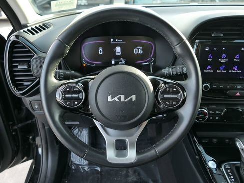 Used 2023 Kia Soul EX image 15