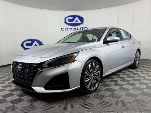 Used 2023 Nissan Altima 2.5 SL image 30