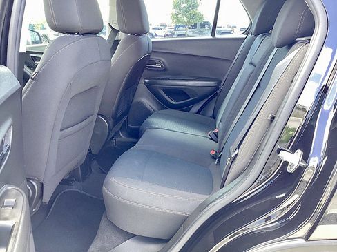 Used 2020 Chevrolet Trax LS image 13
