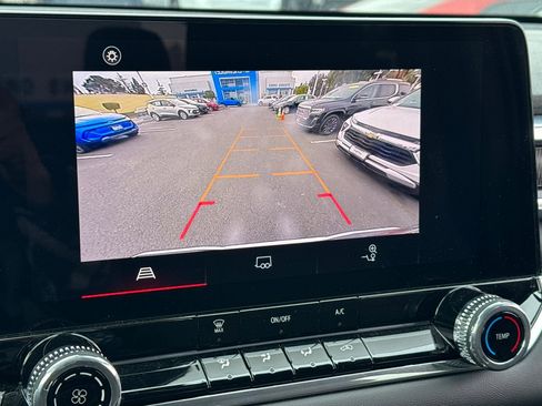 Used 2024 GMC Canyon Elevation w/ Trailering Package image 27