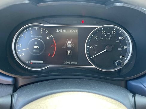 Used 2025 Nissan Versa SV FWD image 12