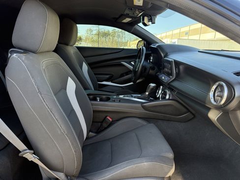 Used 2019 Chevrolet Camaro SS image 34