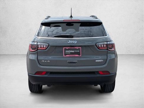 Used 2023 Jeep Compass Latitude AWD/4WD image 7