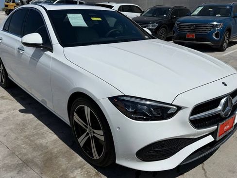 Used 2026 Mercedes-Benz C 300 Sedan image 3