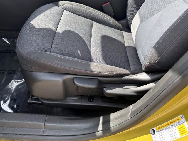 Certified 2024 Chevrolet Trax RS w/ Sunroof Package FWD image 16
