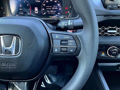 Used 2025 Honda Accord SE image 23