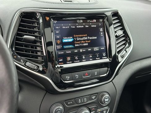 Used 2021 Jeep Cherokee Limited w/ Elite Package image 15