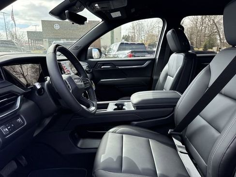 New 2026 GMC Acadia Elevation w/ Super Cruise Package FWD image 12