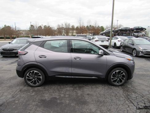 Used 2023 Chevrolet Bolt EUV Premier w/ Sun & Sound Package image 12