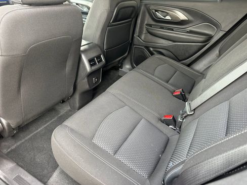 Used 2024 GMC Terrain SLE image 11