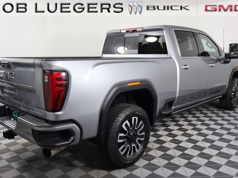 Certified 2025 GMC Sierra 2500 Denali Ultimate AWD/4WD image 9