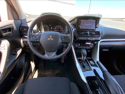 Used 2022 Mitsubishi Eclipse Cross ES AWD/4WD image 5