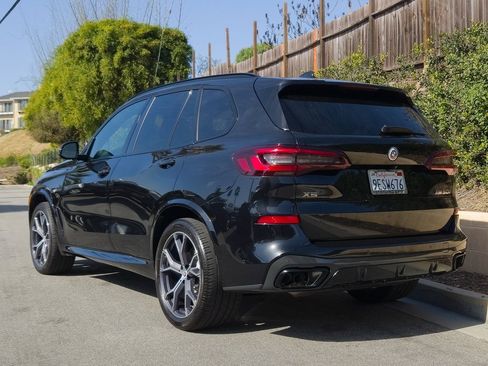 Used 2023 BMW X5 M50i w/ Executive Package image 29