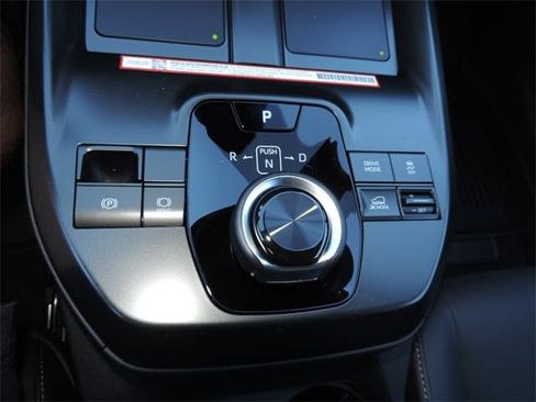 New 2026 Subaru Solterra Premium image 18