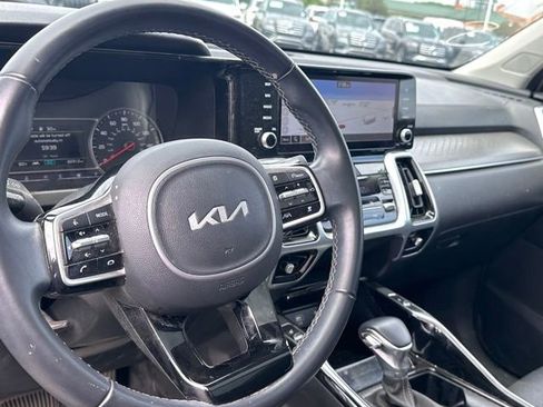 Used 2022 Kia Sorento SX AWD/4WD image 13