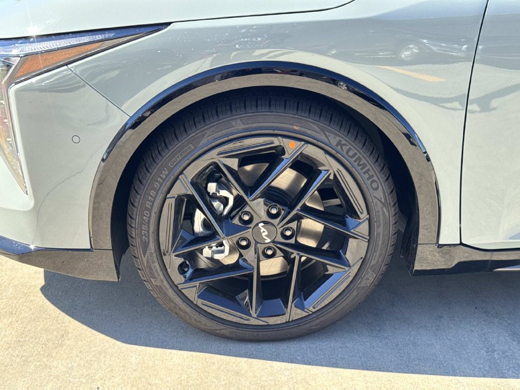New 2027 Kia K4 GT-Line Turbo FWD image 4