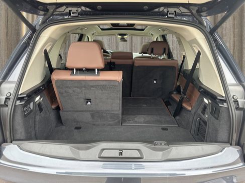 Used 2020 BMW X7 xDrive50i w/ Cold Weather Package image 37