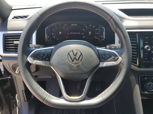 Used 2023 Volkswagen Atlas Cross Sport SE FWD image 11