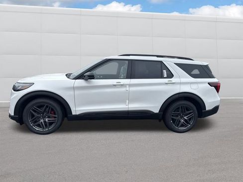 New 2026 Ford Explorer ST image 2