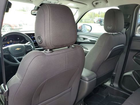 Used 2025 Chevrolet TrailBlazer LT w/ Convenience Package AWD/4WD image 29