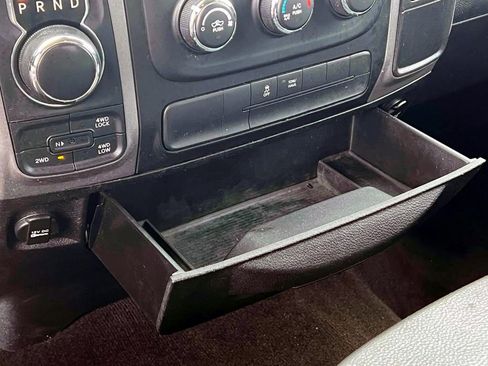 Used 2015 RAM 1500 Express image 28