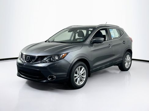 Used 2019 Nissan Rogue Sport SV w/ Technology Package AWD/4WD image 1