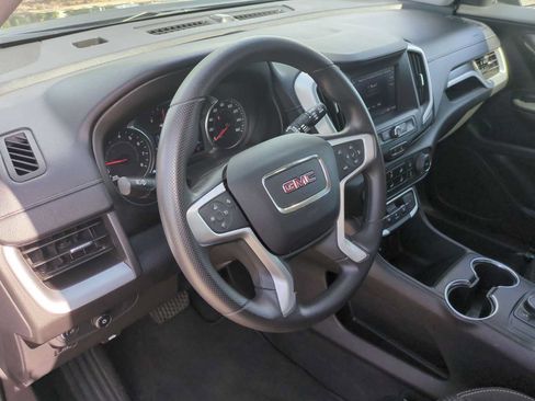 Used 2024 GMC Terrain SLE AWD/4WD image 10