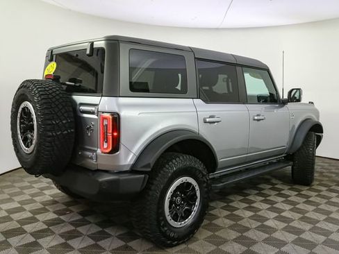 Used 2023 Ford Bronco Outer Banks w/ Sasquatch Package image 10