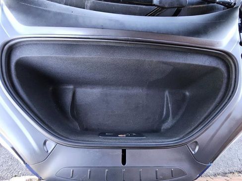 Used 2023 Tesla Model X image 23