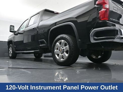 Used 2022 Chevrolet Silverado 2500 LTZ w/ LTZ Plus Package AWD/4WD image 31