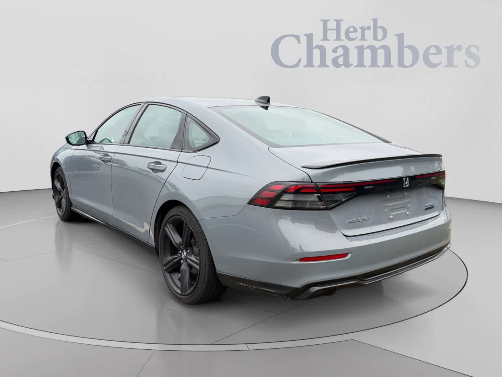 Used 2023 Honda Accord Sport image 3