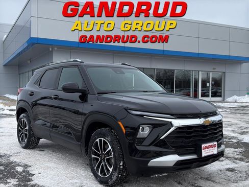 Certified 2024 Chevrolet TrailBlazer LT w/ Convenience Package image 1