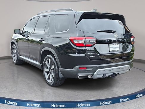 Used 2023 Honda Pilot Elite image 8