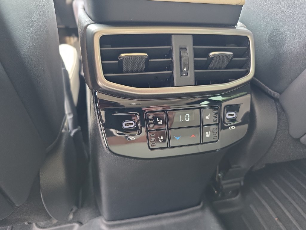 Used 2024 Lexus RX 350 AWD w/ Convenience Package image 37