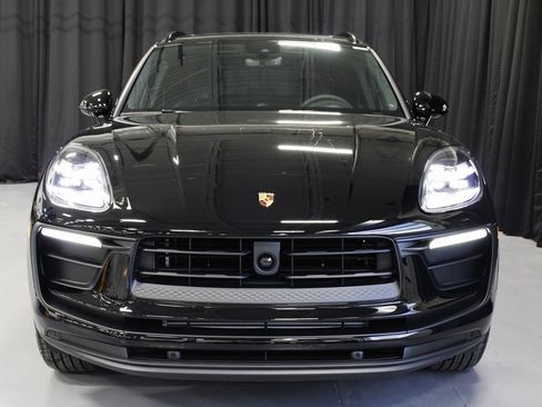 New 2026 Porsche Macan image 10