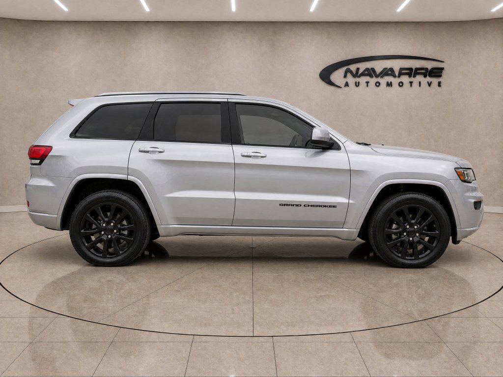 Used 2020 Jeep Grand Cherokee Altitude AWD/4WD image 8
