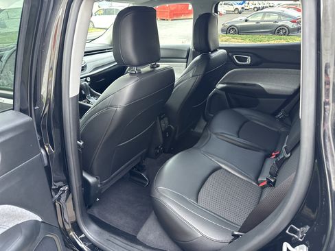 Used 2022 Jeep Compass Latitude w/ Convenience Group image 29