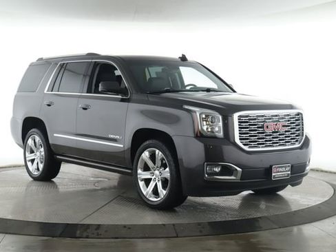 Used 2018 GMC Yukon Denali w/ Denali Ultimate Package AWD/4WD image 2
