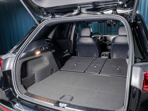 Certified 2025 Mercedes-Benz GLA 250 image 9