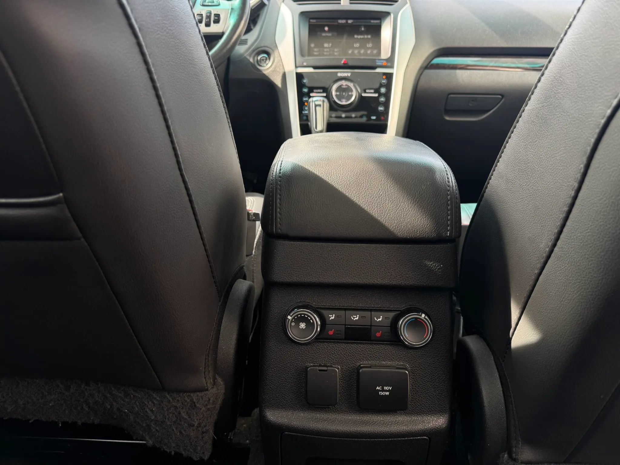 Used 2015 Ford Explorer Limited w/ Equipment Group 303A FWD image 17