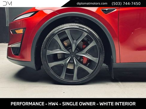 Used 2026 Tesla Model Y Performance AWD/4WD image 36