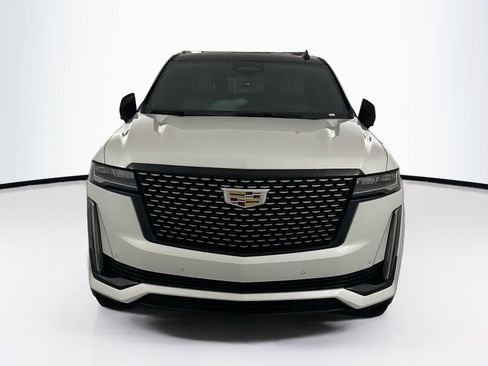 Used 2021 Cadillac Escalade Premium Luxury AWD/4WD image 2
