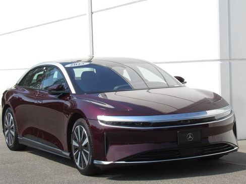 Used 2025 Lucid Air Touring AWD/4WD image 2
