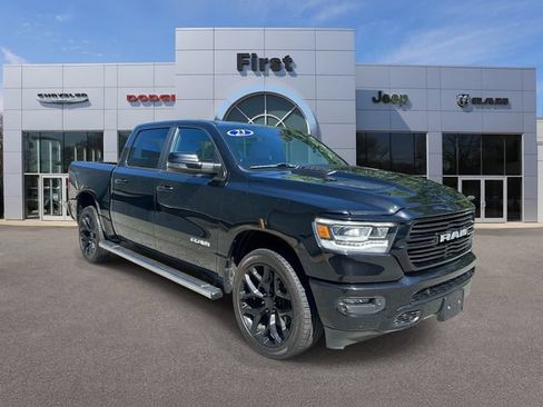 Used 2023 RAM 1500 Laramie AWD/4WD image 1
