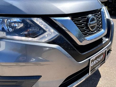 Used 2020 Nissan Rogue SV image 29