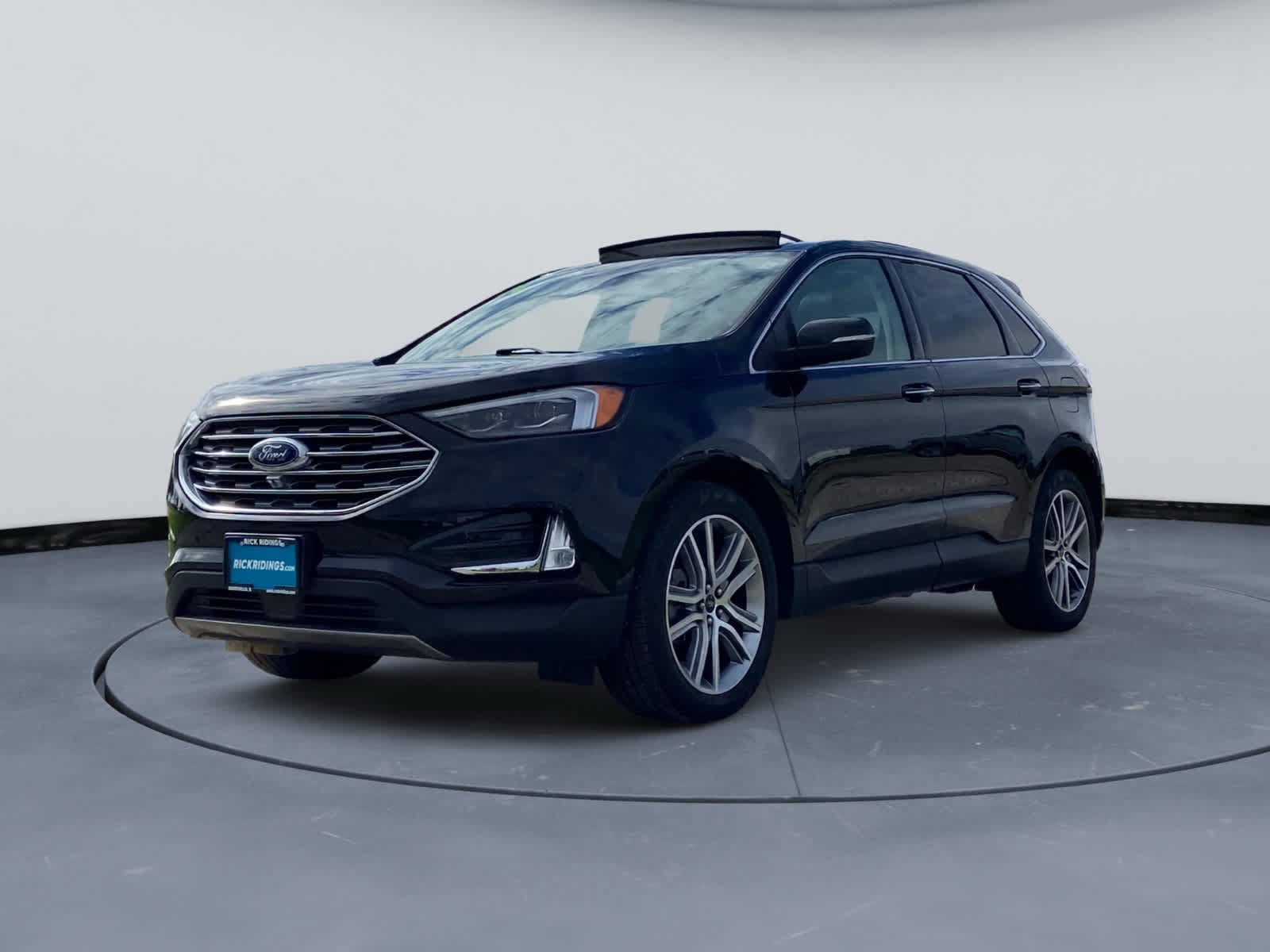 Used 2024 Ford Edge Titanium w/ Equipment Group 301A AWD/4WD image 10